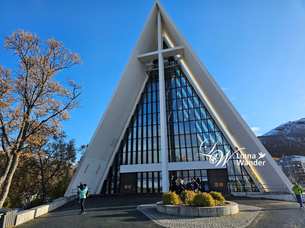 Tromso-市區纜車Fjellheisen、北極大教堂Arctic Cathedral - 第1張圖 Tromso-市區纜車Fjellheisen、北極大教堂Arctic Cathedral