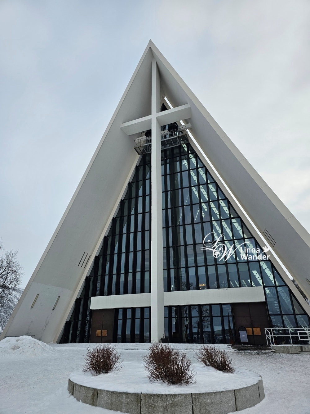 Tromso-市區纜車Fjellheisen、北極大教堂Arctic Cathedral - 第8張圖 Tromso-市區纜車Fjellheisen、北極大教堂Arctic Cathedral